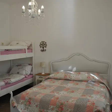 Appartement Pod Kostanji