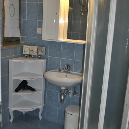 Apartamento Pod Kostanji Osp