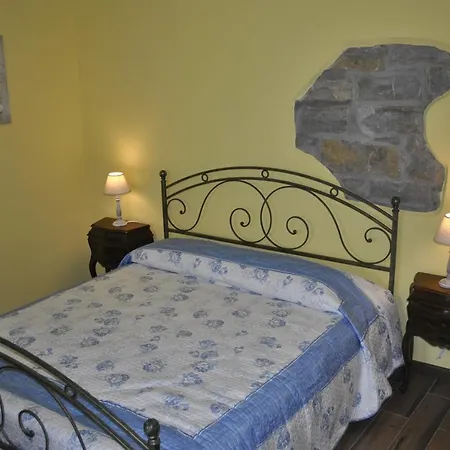 Pod Kostanji Apartamento