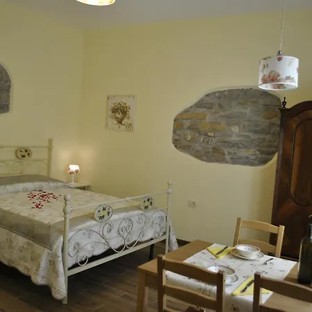 Pod Kostanji Appartement Osp